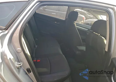 2018 Honda Civic Lx z USA, uszkodzony, nr VIN 19XFC2F51JE205352